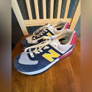 New Balance Men’s 7 Blue/White/Yellow/Red Sneakers